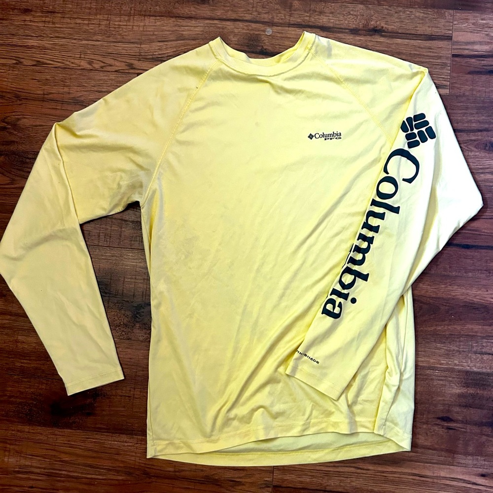 Men’s long sleeve light yellow Columbia shirt. Size medium.
